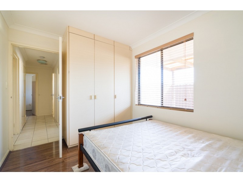 8 Yallup Place, Cannington WA 6107