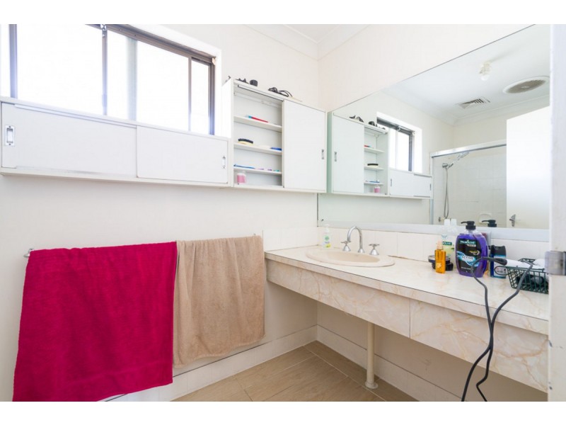 8 Yallup Place, Cannington WA 6107