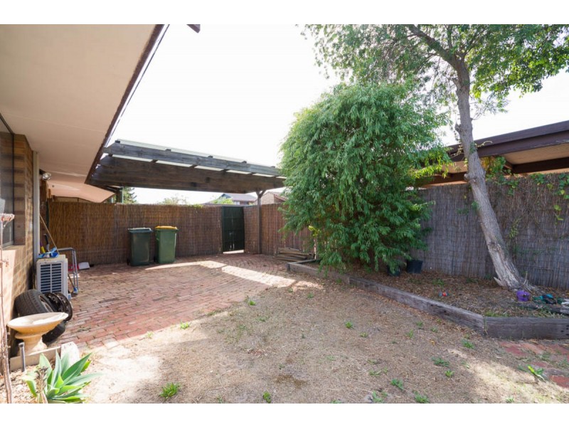 8 Yallup Place, Cannington WA 6107