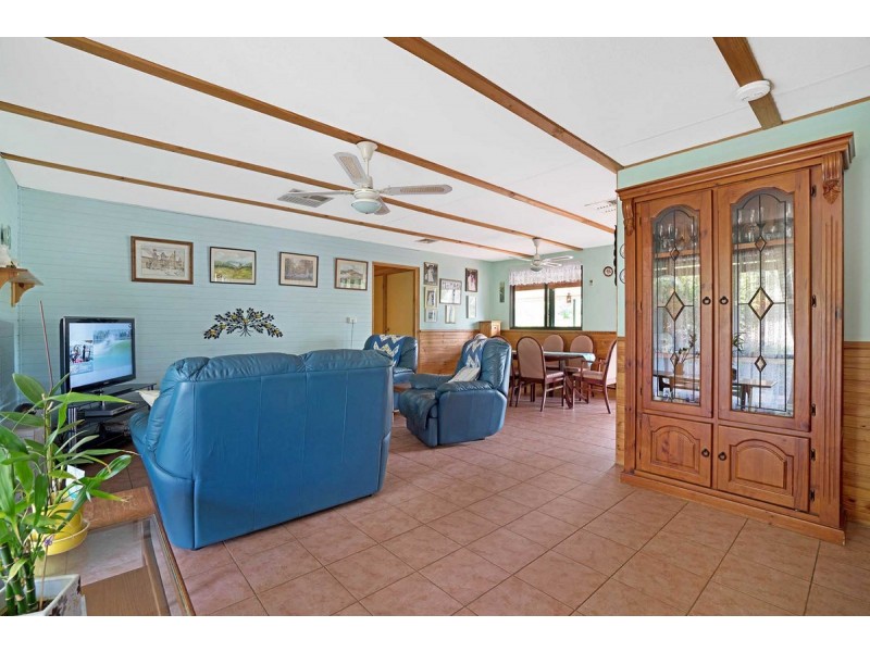 22 Onyx Road, Mount Richon WA 6112