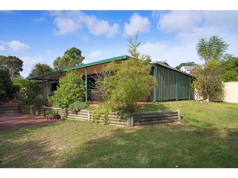22 Onyx Road, Mount Richon WA 6112