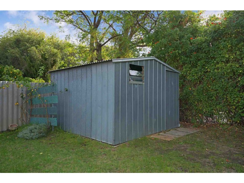 22 Onyx Road, Mount Richon WA 6112