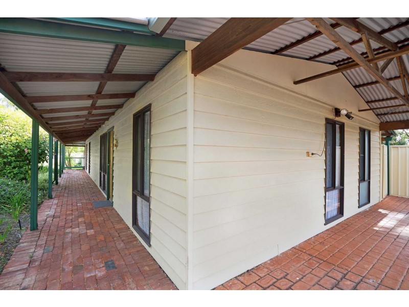 22 Onyx Road, Mount Richon WA 6112