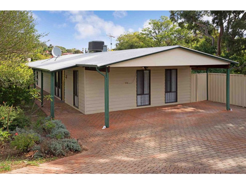 22 Onyx Road, Mount Richon WA 6112