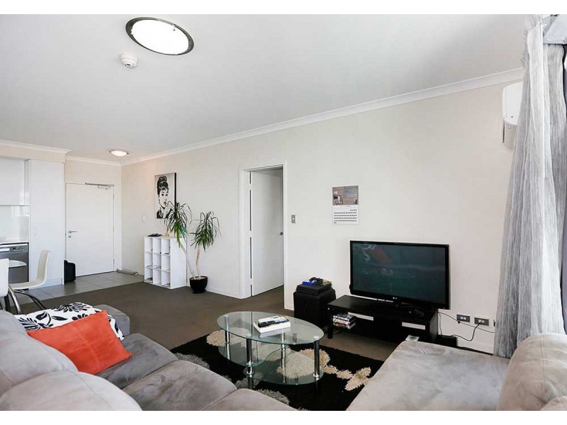 407/21 Malata Crescent, Success WA 6164