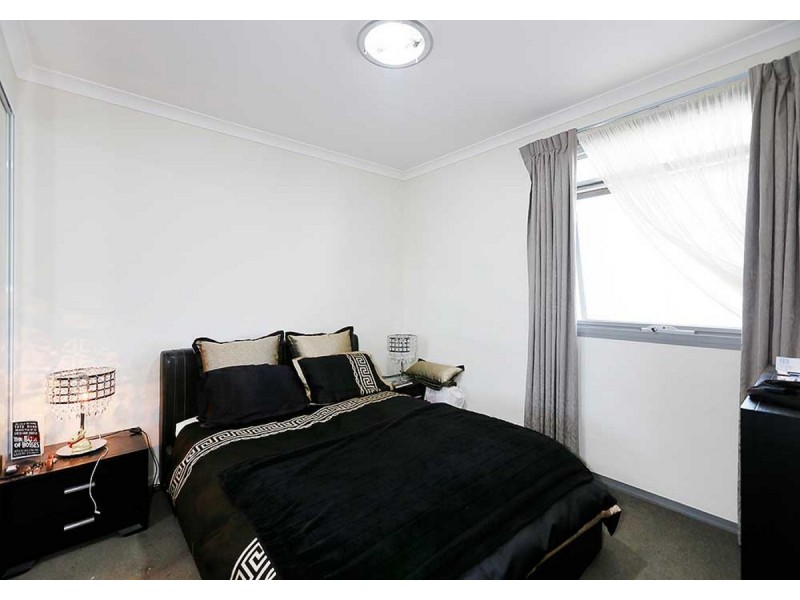 407/21 Malata Crescent, Success WA 6164