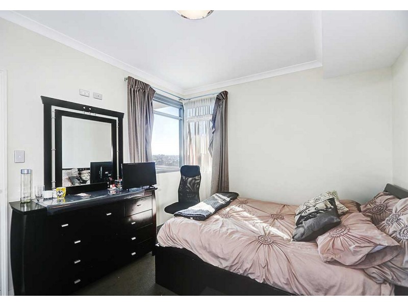 407/21 Malata Crescent, Success WA 6164