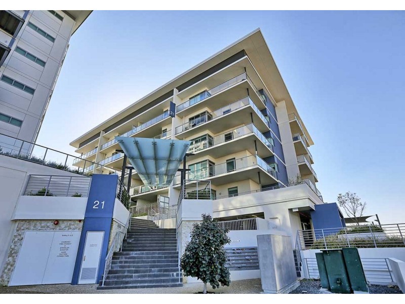 407/21 Malata Crescent, Success WA 6164