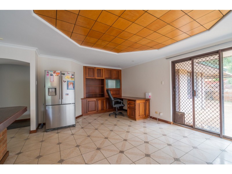 22 Ophelia Grove, Mount Nasura WA 6112