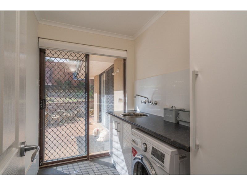 22 Ophelia Grove, Mount Nasura WA 6112