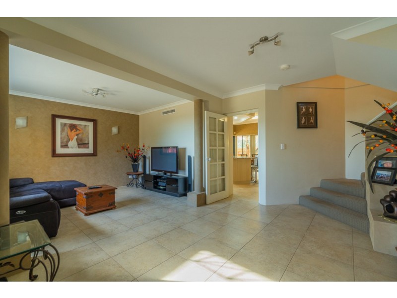 3 Waters Place, Bedfordale WA 6112