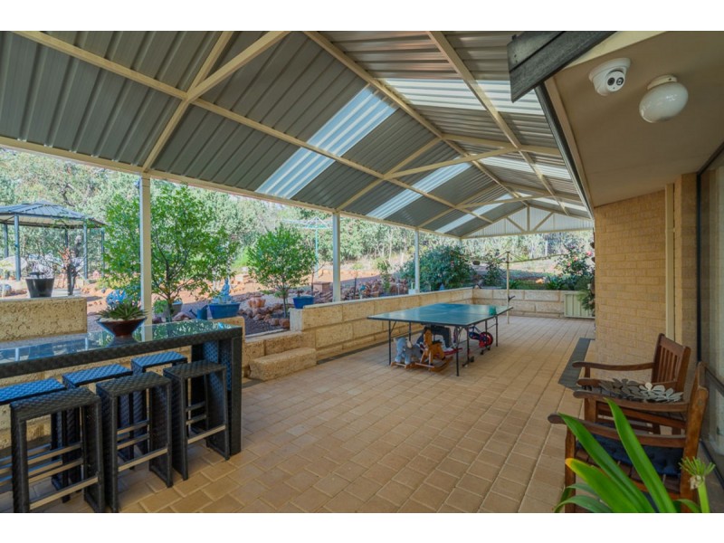 3 Waters Place, Bedfordale WA 6112