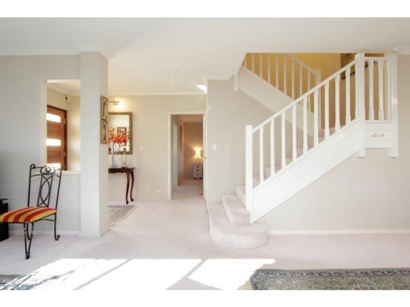 11 Rolls Court, Canning Vale WA 6155