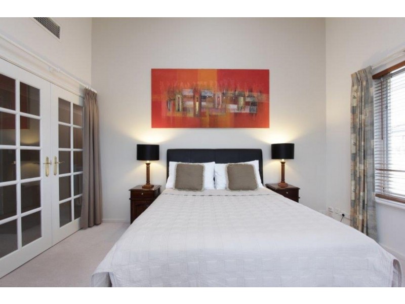 11 Rolls Court, Canning Vale WA 6155