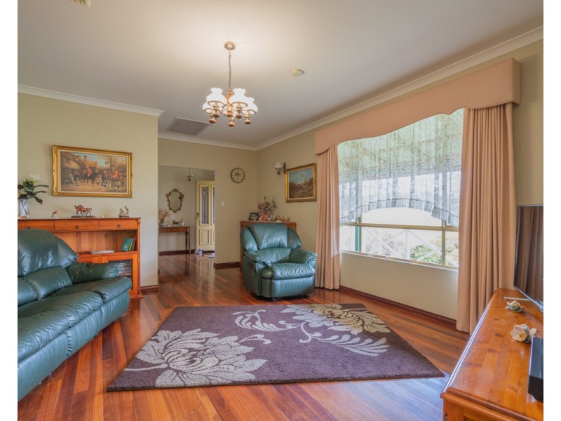 80 Albany Highway, Bedfordale WA 6112