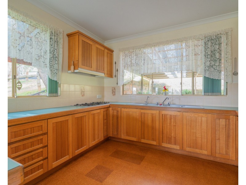 80 Albany Highway, Bedfordale WA 6112