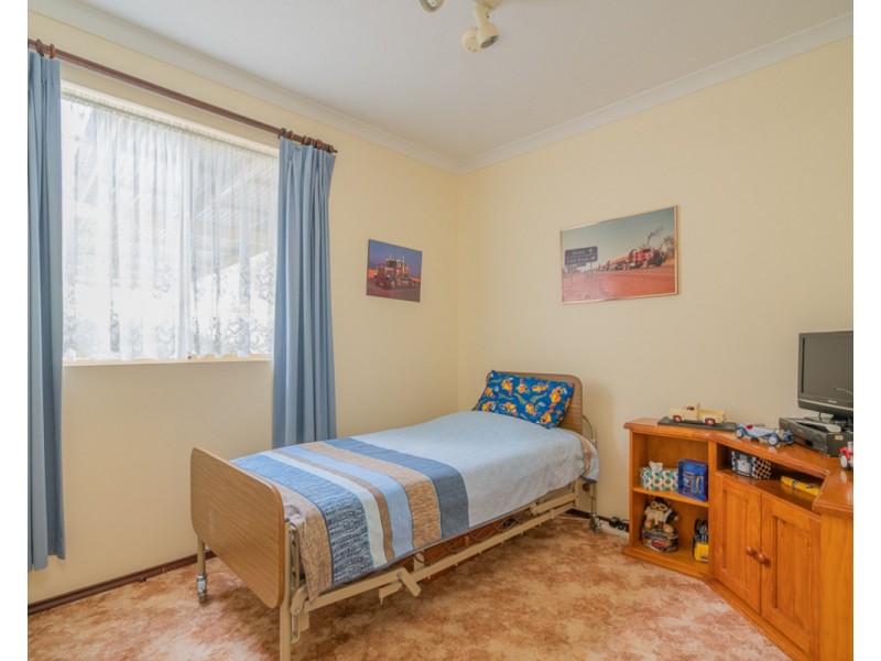 80 Albany Highway, Bedfordale WA 6112