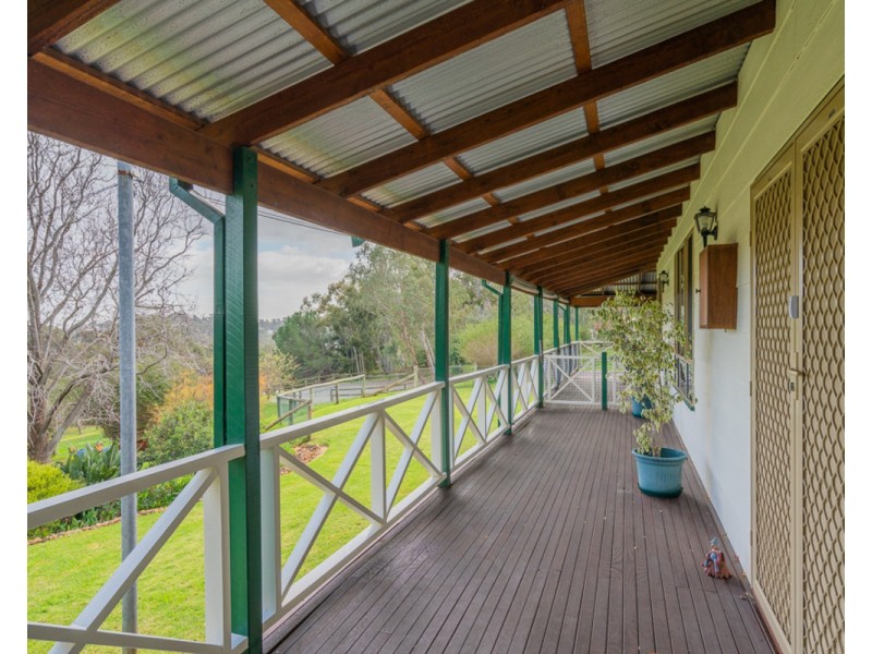 80 Albany Highway, Bedfordale WA 6112