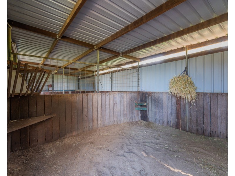 80 Albany Highway, Bedfordale WA 6112