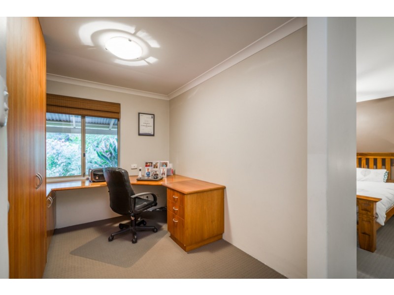 11 Mann Place, Roleystone WA 6111