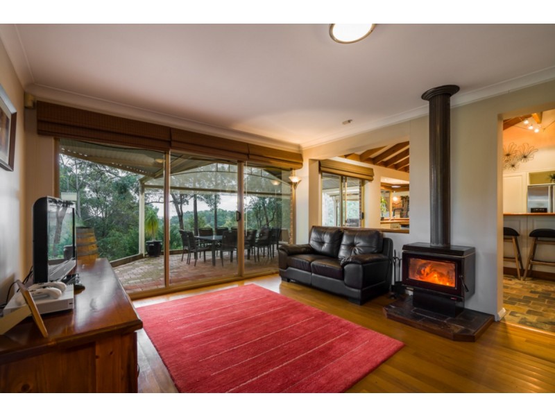 11 Mann Place, Roleystone WA 6111