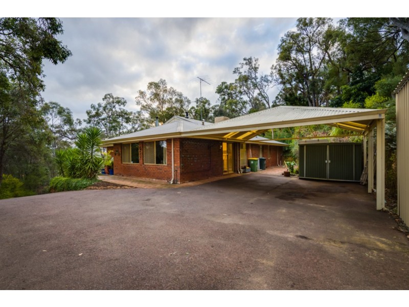 11 Mann Place, Roleystone WA 6111