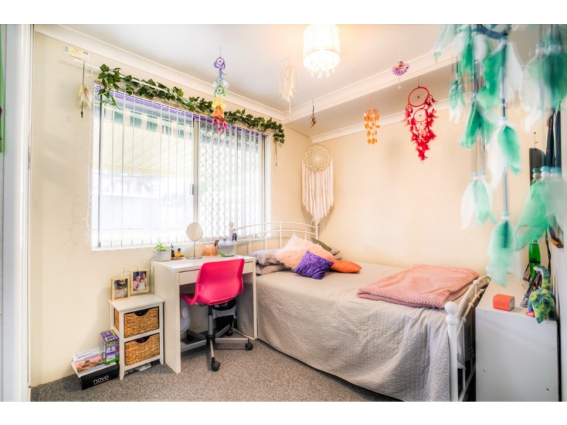 4 Ardmair Close, Seville Grove WA 6112