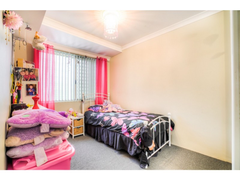 4 Ardmair Close, Seville Grove WA 6112