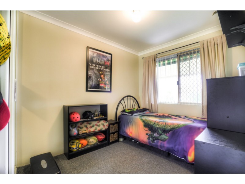 4 Ardmair Close, Seville Grove WA 6112