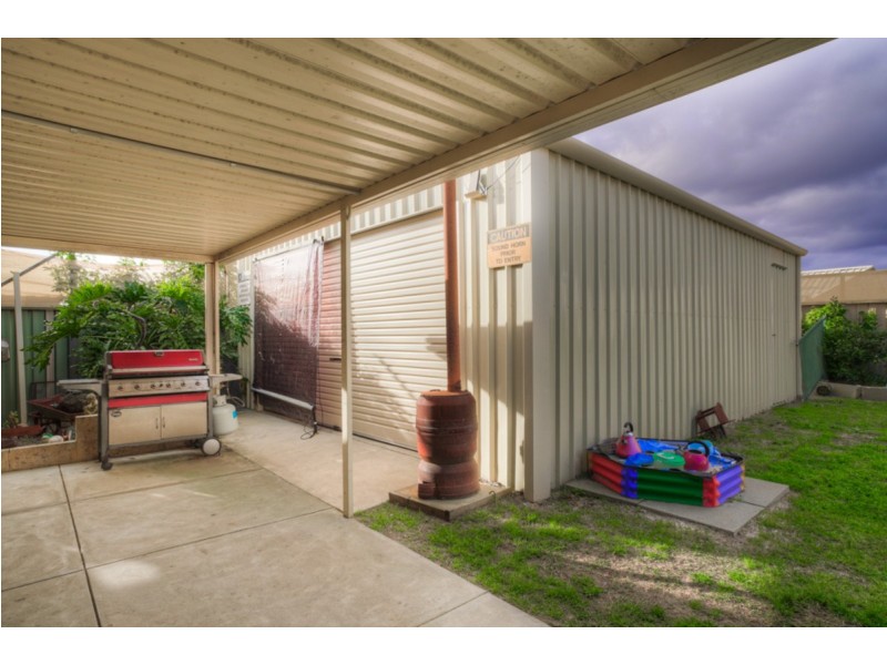 4 Ardmair Close, Seville Grove WA 6112