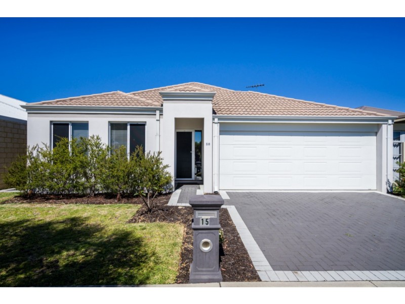 15 Bellas Circuit, Piara Waters WA 6112