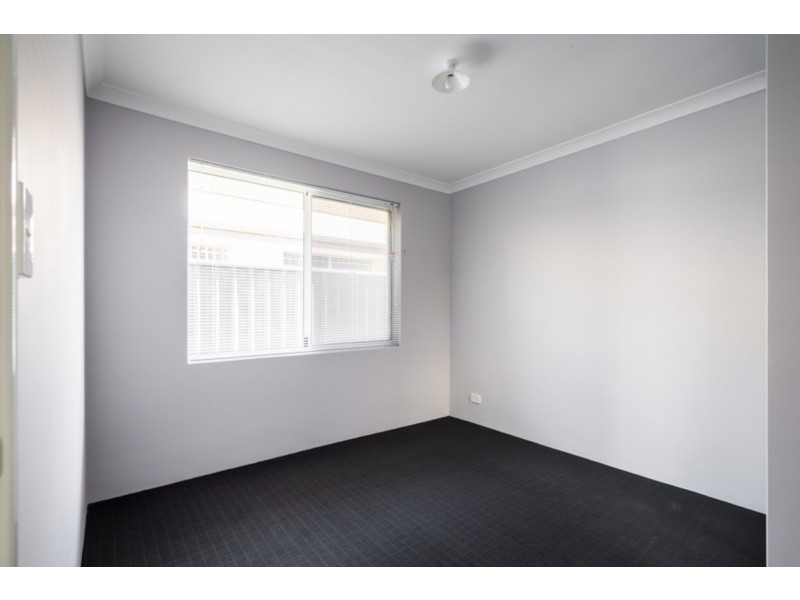 15 Bellas Circuit, Piara Waters WA 6112