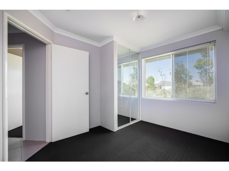 15 Bellas Circuit, Piara Waters WA 6112