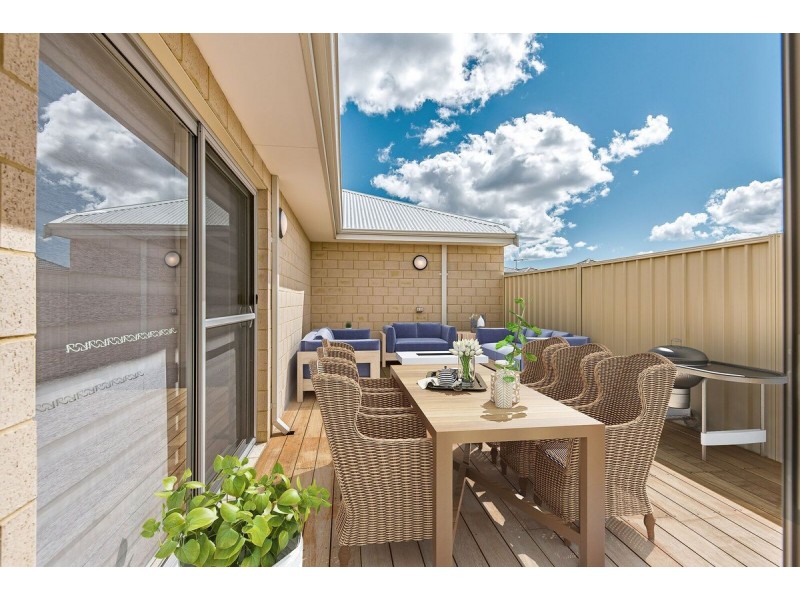 156 Lyon Road, Aubin Grove WA 6164