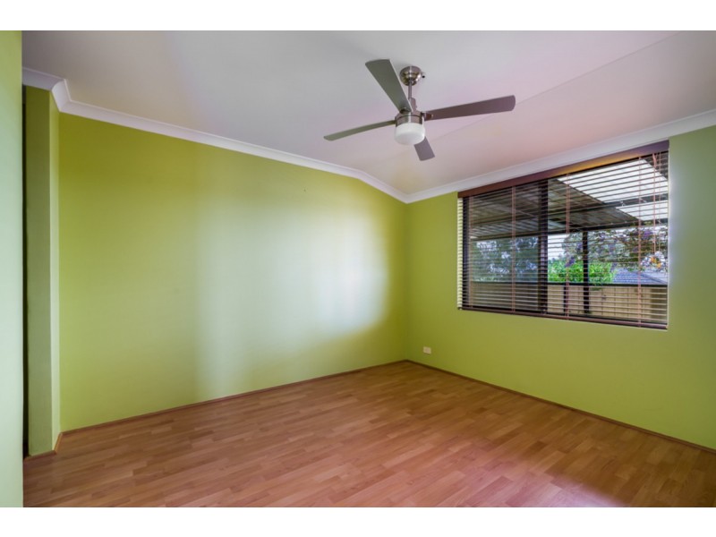 24 Connell Avenue, Kelmscott WA 6111
