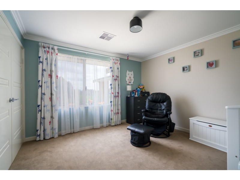 20 Paull View, Bedfordale WA 6112