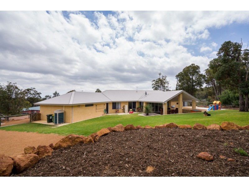 20 Paull View, Bedfordale WA 6112