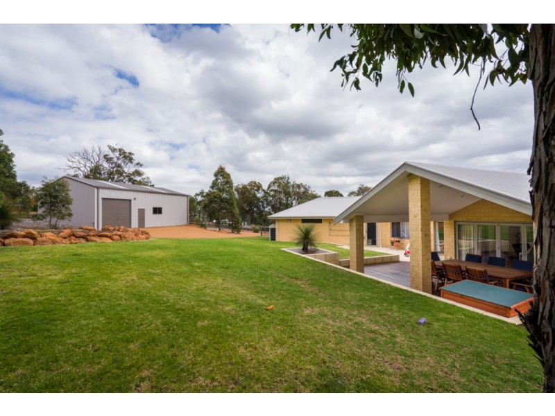20 Paull View, Bedfordale WA 6112