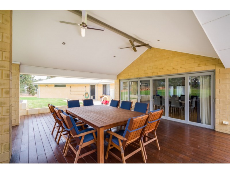 20 Paull View, Bedfordale WA 6112