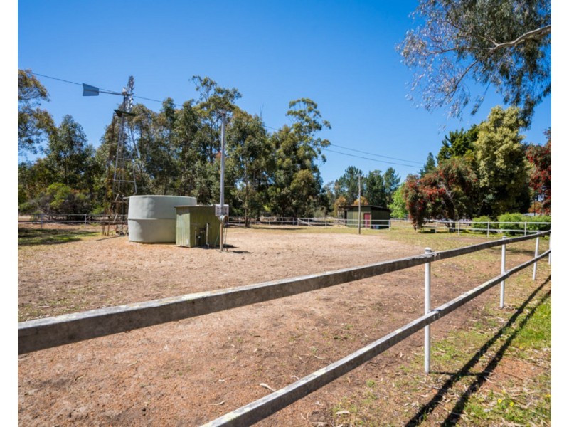 87 Wallangarra Drive, Bedfordale WA 6112