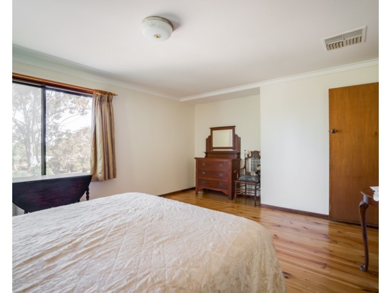 87 Wallangarra Drive, Bedfordale WA 6112