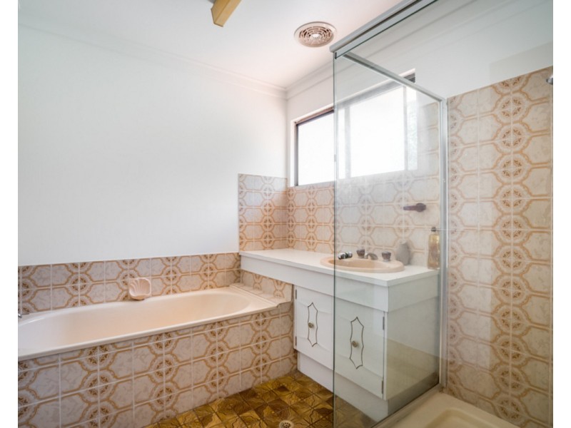 87 Wallangarra Drive, Bedfordale WA 6112