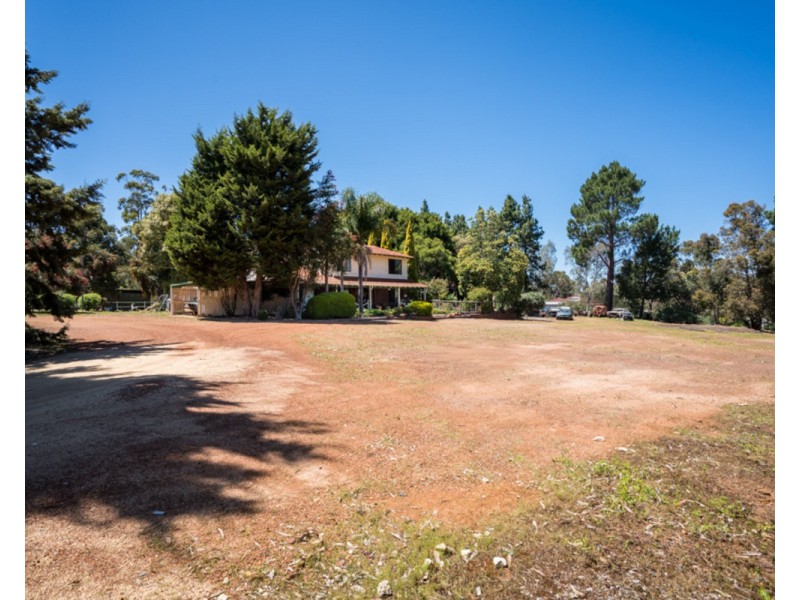 87 Wallangarra Drive, Bedfordale WA 6112