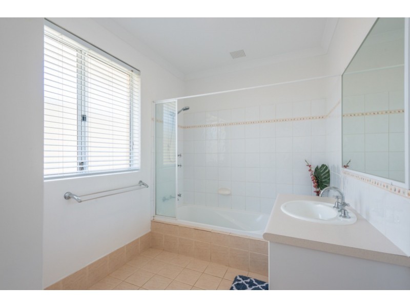 8 Donegal Court, Seville Grove WA 6112