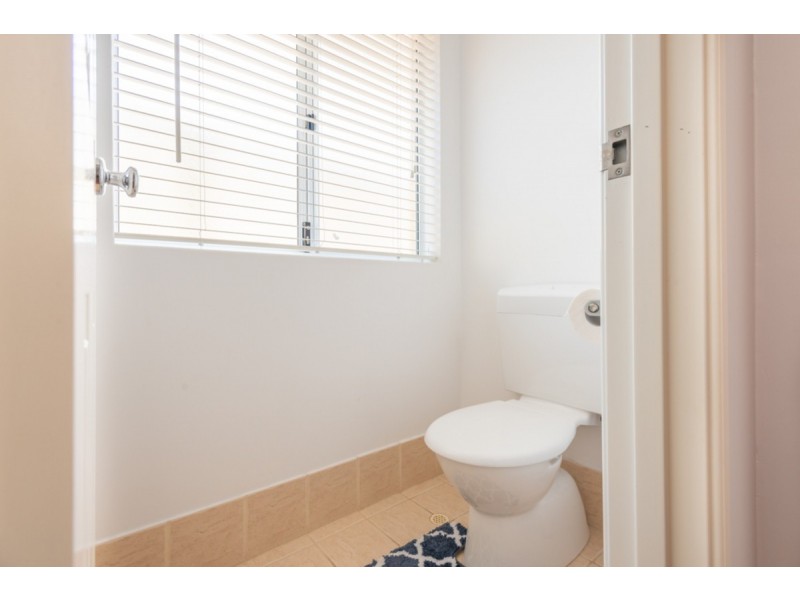 8 Donegal Court, Seville Grove WA 6112