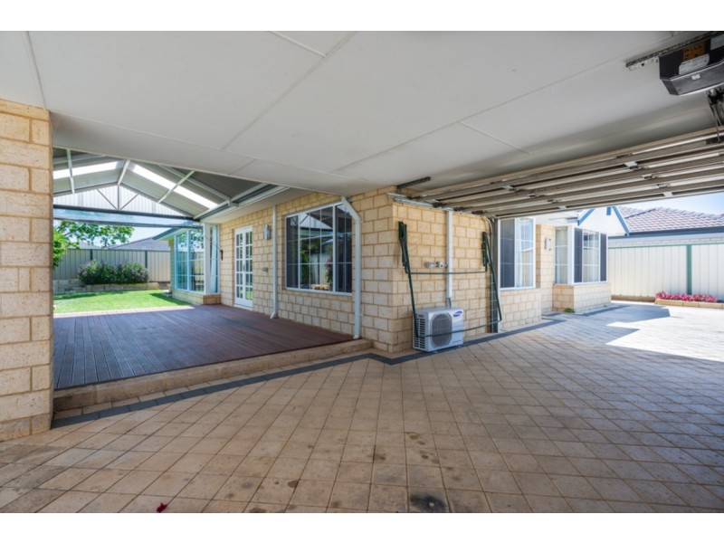8 Donegal Court, Seville Grove WA 6112
