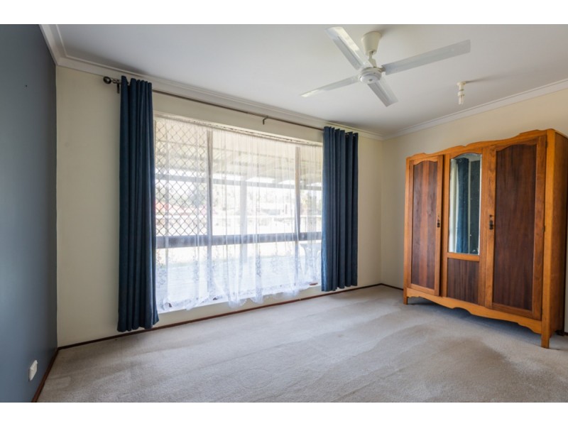 13 Becket Court, Camillo WA 6111