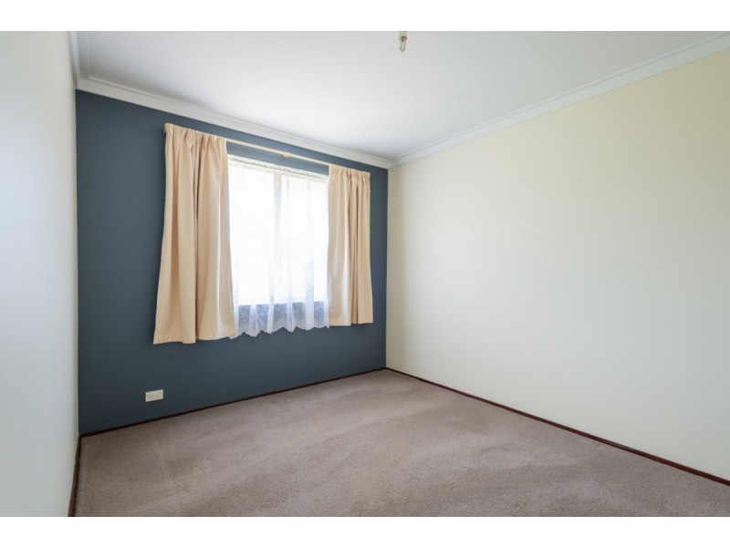 13 Becket Court, Camillo WA 6111