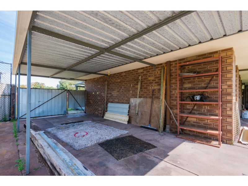 13 Becket Court, Camillo WA 6111