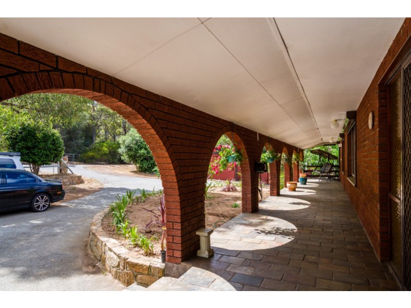 32 Nelson Street, Bedfordale WA 6112